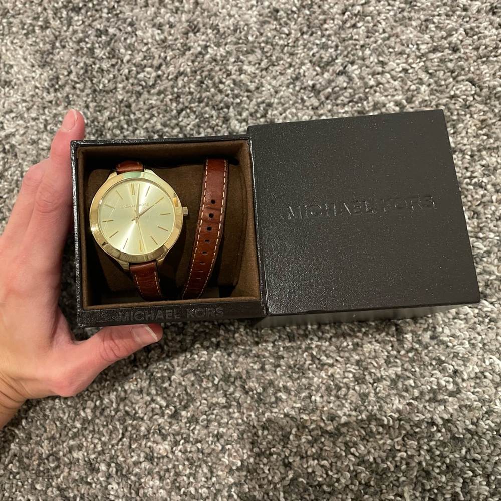 Michael Kors Double wrap leather watch